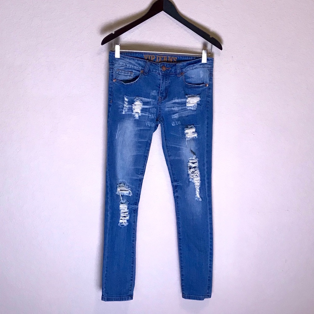 V. I. P distressed jeans 3/4